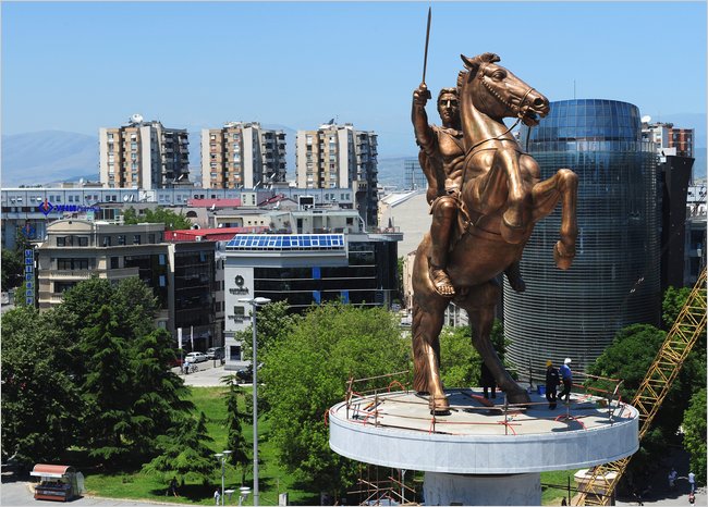 alexander-the-great-statue-giant.jpg